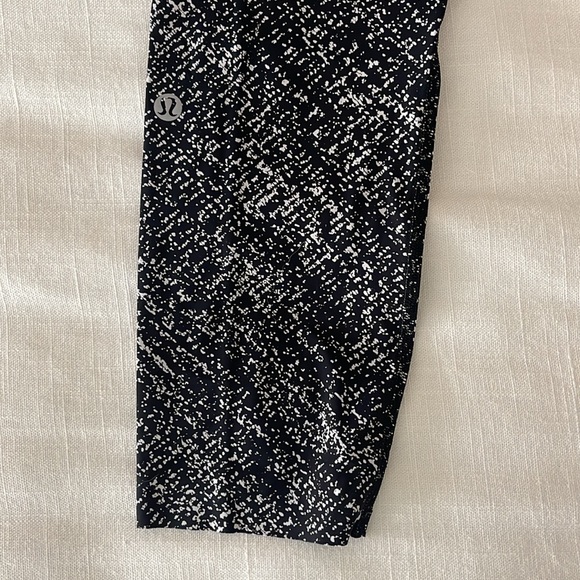 Lululemon Fast and Free High-Rise Crop 23" - Picture 2 of 7